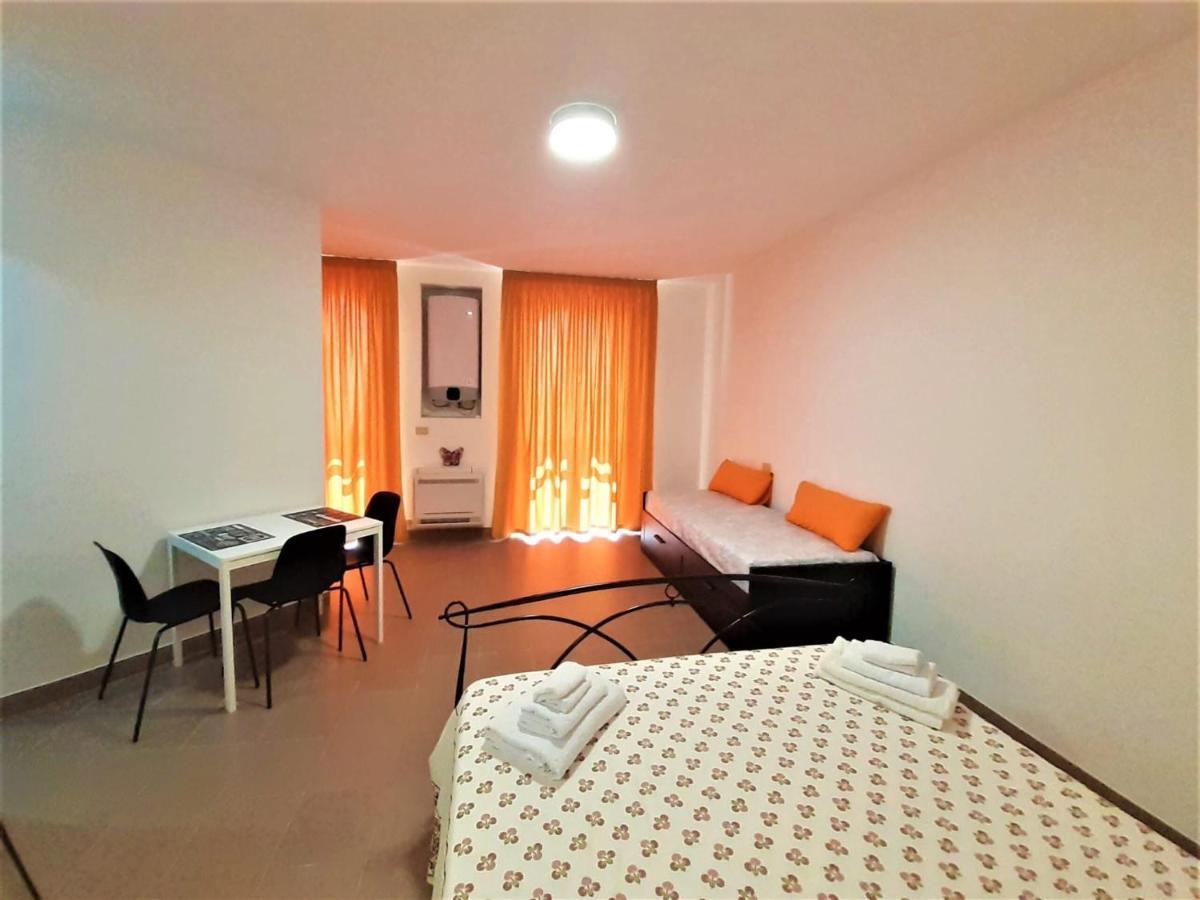 K&K Room Duomo1 แตร์โมลิ ภายนอก รูปภาพ