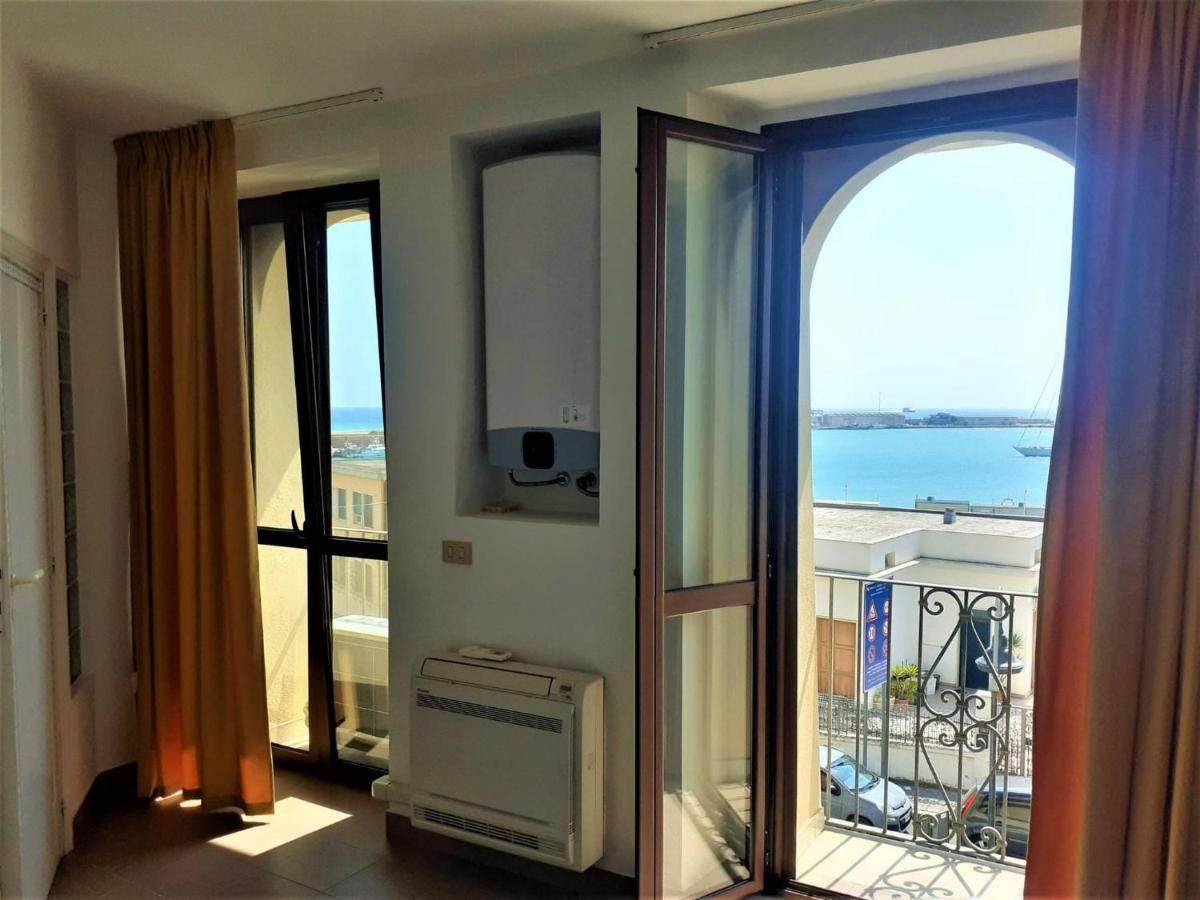 K&K Room Duomo1 แตร์โมลิ ภายนอก รูปภาพ